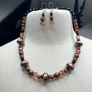 Necklace set Visions of Beauty and beyond Copper and black with natural stone